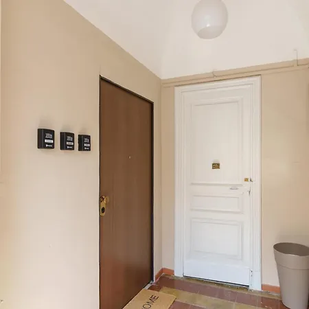 Bed & Breakfast La Finestra Sul Duomo 4*