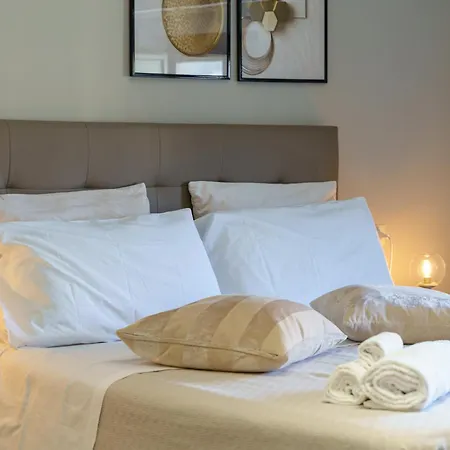 La Finestra Sul Duomo Bed & Breakfast